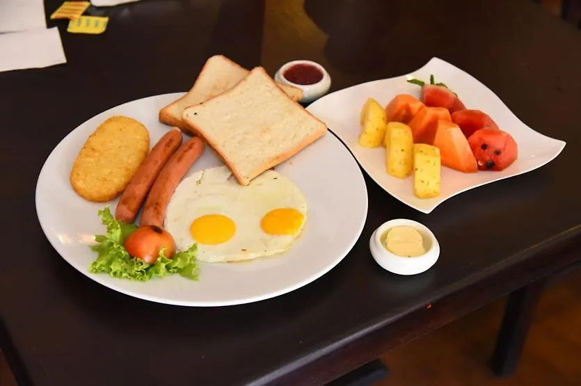 Travel Kingdom In Negombo Hotel سريلانكا